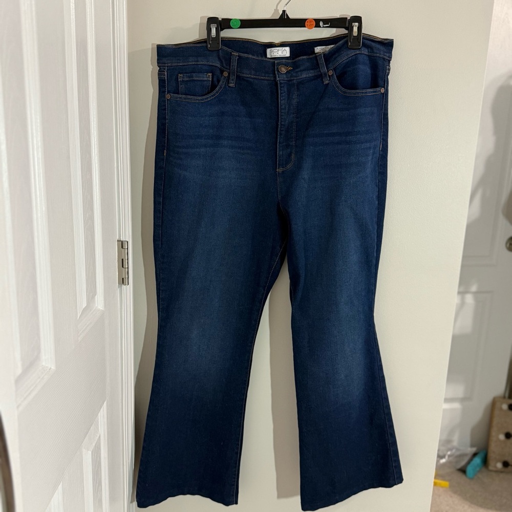 Sofia by Sofia Vergara Dark Blue Melisa Flare Jeans Size 20 with 27” inseam